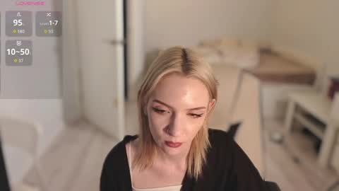 Lily online show from May 30, 4:26 am