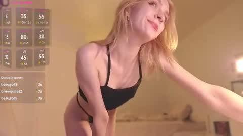 Lily online show from August 13, 9:07 pm