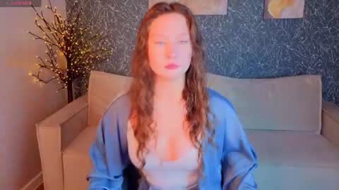 Lily Morgann online show from August 17, 9:14 am