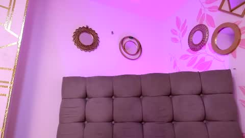 Lily Lauren online show from August 6, 4:17 pm