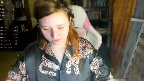 Alice online show from August 14, 8:45 pm