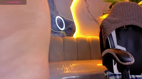 Follow me.. Live 730 to 1400 online show from August 13, 3:59 pm