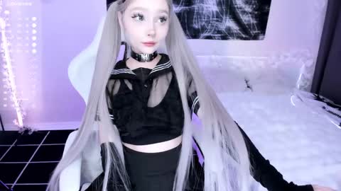 Lily online show from May 15, 1:38 am