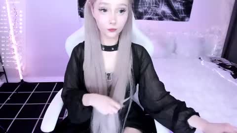 Lily online show from August 13, 12:35 am