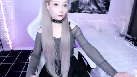 Lily online show from August 15, 10:47 pm