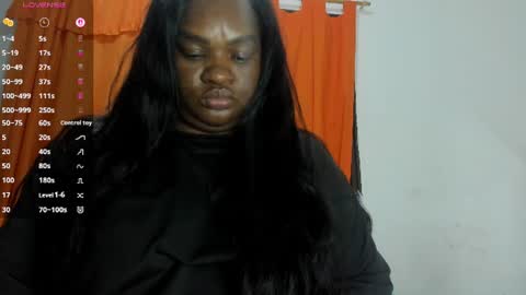 lilybaudyn_ online show from August 16, 8:40 am