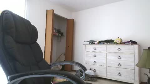 lilybvixen online show from August 4, 2:36 pm