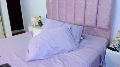 Lily online show from August 2, 2:57 pm