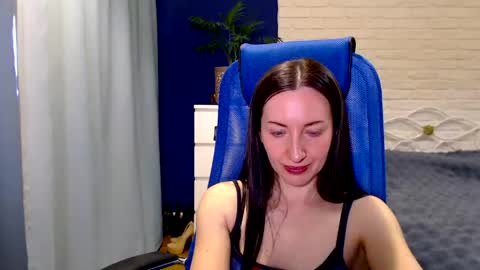 Lily online show from April 29, 8:28 am