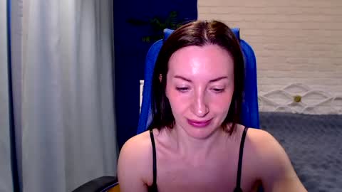 Lily online show from May 29, 8:17 am