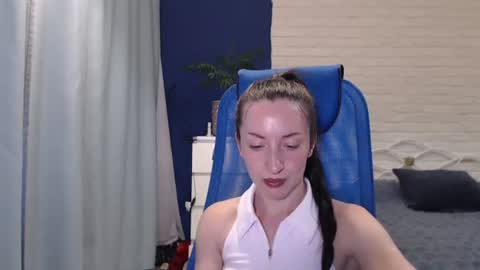 Lily online show from July 7, 9:24 am