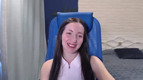 Lily online show from July 8, 9:13 am
