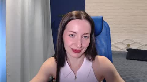 Lily online show from July 10, 9:04 am