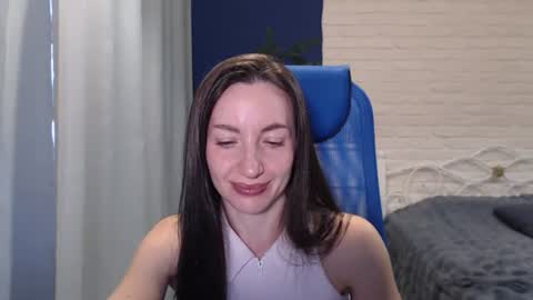 Lily online show from July 31, 8:31 am