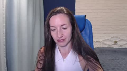 Lily online show from August 14, 11:25 am