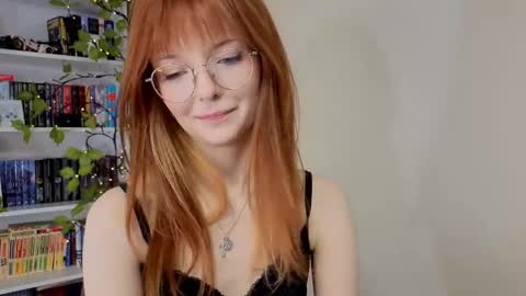 Lily online show from May 11, 11:18 pm