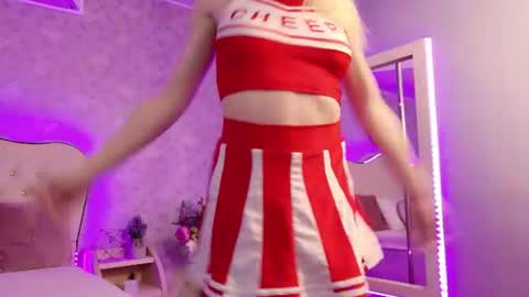 lilyrose_ online show from August 1, 3:12 am
