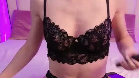 lilyrose_ online show from August 15, 6:50 am