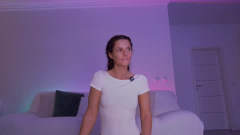 Lily online show from September 5, 5:51 pm