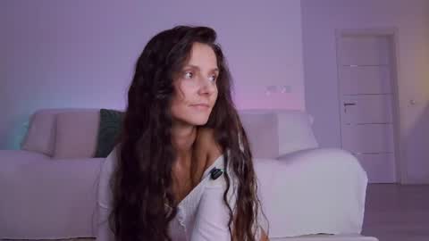 Lily online show from September 9, 6:32 am