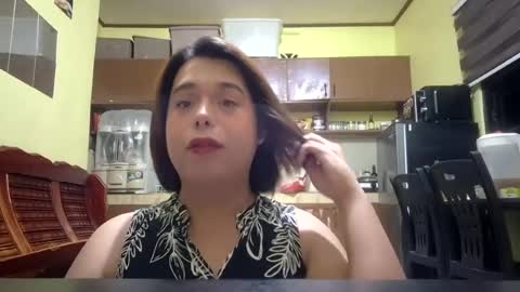 lilysette online show from August 4, 10:34 am