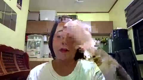 lilysette online show from August 9, 1:23 pm