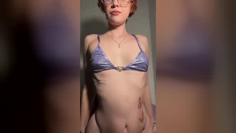 lilywtfff online show from August 12, 11:01 am