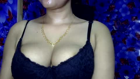 limaakter246618 online show from August 8, 3:23 pm