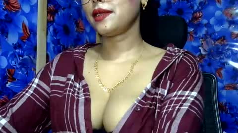 limaakter246618 online show from August 8, 6:52 pm