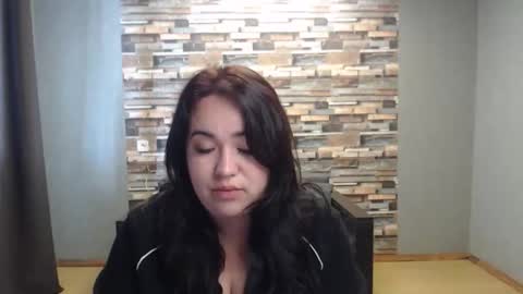 busty princess online show from May 16, 10:48 am