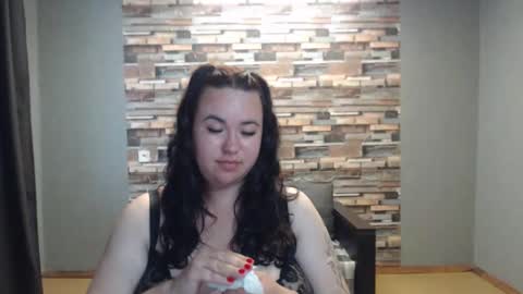 busty princess online show from May 23, 11:24 am