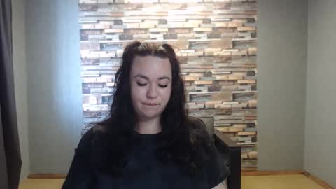 busty princess online show from May 24, 7:44 am