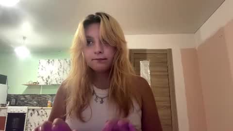 Nana online show from August 14, 5:49 pm