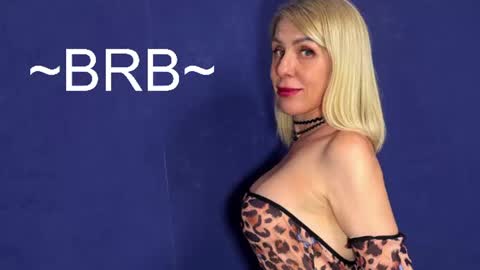 lina_bennet online show from August 10, 4:36 am