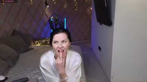 lina_flore online show from July 14, 11:05 pm