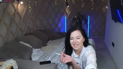 lina_flore online show from August 2, 11:44 pm