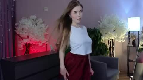 lina_melina online show from August 13, 5:32 am