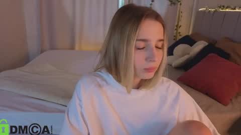 LINA online show from August 7, 12:43 am