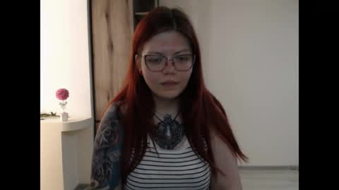lina_ri online show from August 9, 1:01 pm