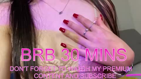 Lina Robbins  online show from June 6, 5:02 am
