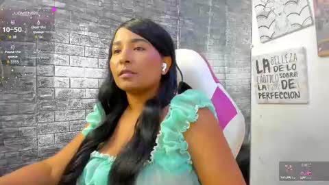 Lina Sanchez online show from July 18, 2:18 pm