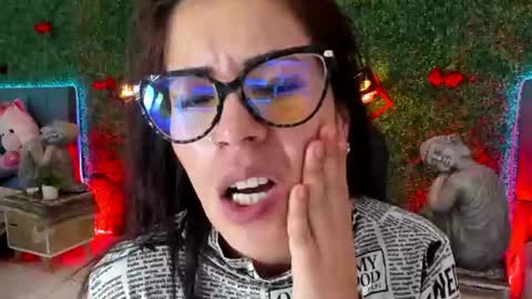 Lina  online show from August 11, 1:35 pm