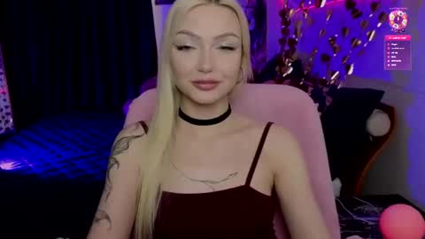 I am Lina online show from June 25, 12:41 pm
