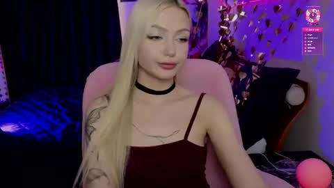 I am Lina online show from June 25, 1:47 pm