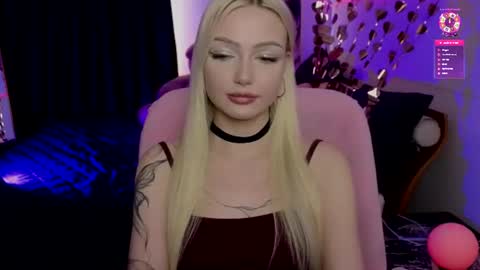 I am Lina online show from June 25, 3:59 pm