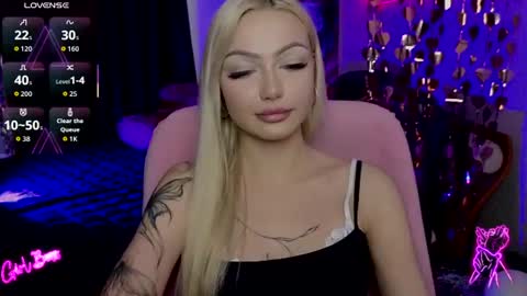 I am Lina online show from August 12, 12:51 pm