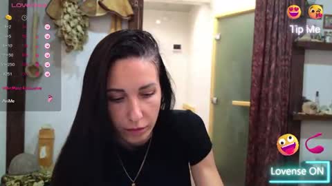LinaLivee online show from August 10, 10:22 pm