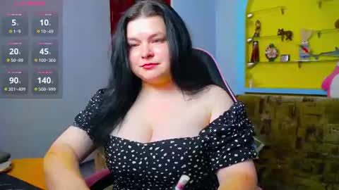 Lina online show from August 15, 1:15 pm