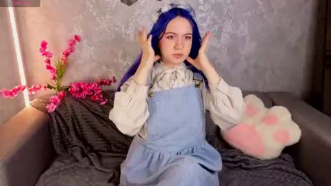 Lina online show from August 2, 2:35 pm