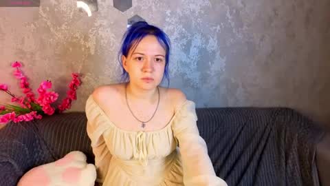 Lina online show from August 14, 8:40 am
